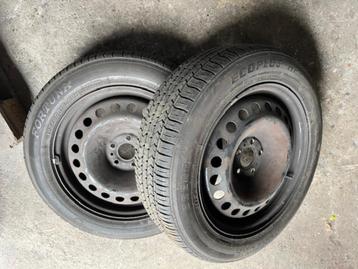 2 x 195/60/16 banden splinter nieuw dot code 08-2023 beschikbaar voor biedingen