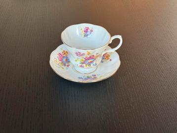 Royal Albert theekop en schotel beschikbaar voor biedingen