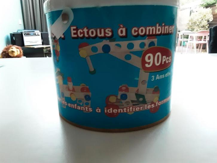 Houten Constructie Speelgoed - 90 Delig, Kinderen en Baby's, Speelgoed | Educatief en Creatief, Gebruikt, Knutselen, Bouwen, Ophalen of Verzenden