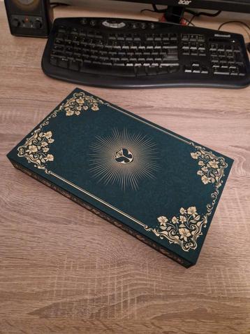 Tomorrowland Book of Wisdom (excl. polsband) beschikbaar voor biedingen