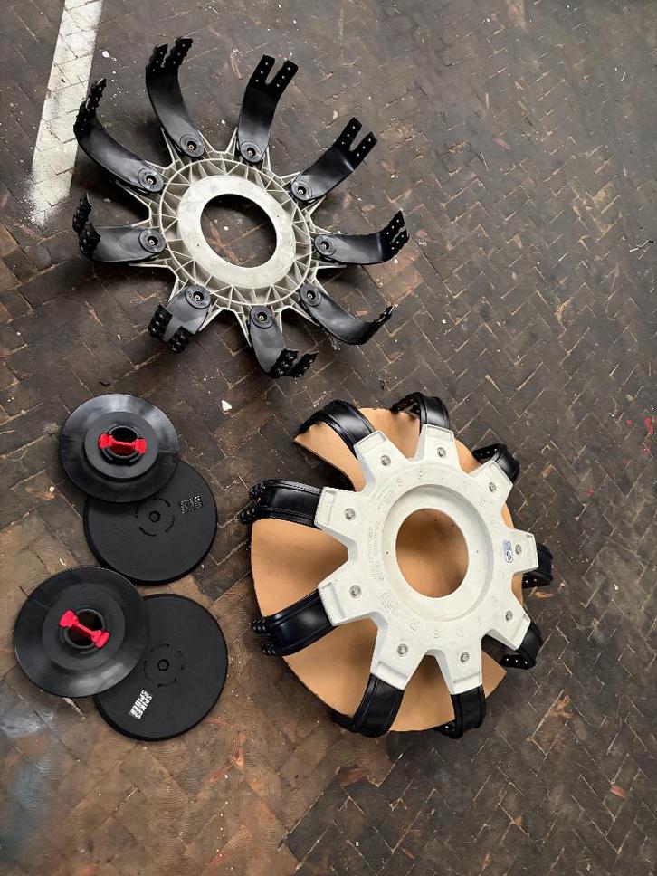 sneeuwkettingen 16 inch Spikes spider, Auto diversen, Sneeuwkettingen, Zo goed als nieuw, Ophalen