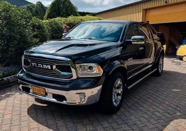 Dodge RAM 1500 Limited 5.7 V8 Crew Cab 2016, Auto's, Dodge, RAM 1500, 4x4, ABS, Achteruitrijcamera, Airbags, Airconditioning, Alarm