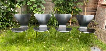 Fritz Hansen vlinderstoelen beschikbaar voor biedingen