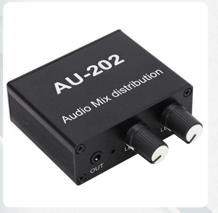 Audio Mixer 2-in-2-out met voeding (2 maanden oud), Audio, Tv en Foto, Professionele Audio-, Tv- en Video-apparatuur, Zo goed als nieuw