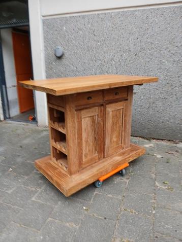 Teakhouten bartafel, wijnrek aan kopzijde. beschikbaar voor biedingen