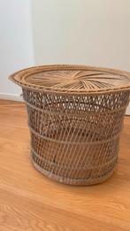 Rotan poef / bijzettafel riet, Huis en Inrichting, Woonaccessoires | Schalen en Manden, Ophalen, Gebruikt, Mand, Rond