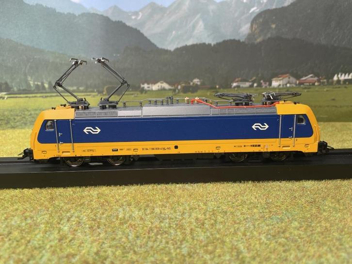 Märklin 36622 E 186 NS, Hobby en Vrije tijd, Modeltreinen | H0, Zo goed als nieuw, Locomotief, Wisselstroom, Märklin, NS, Ophalen of Verzenden