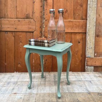 Bijzet tafel brocante Queen Ann groen 32,5 x 27,5 x 38,5 cm beschikbaar voor biedingen