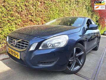 Volvo V60 1.6 T3 Momentum beschikbaar voor biedingen