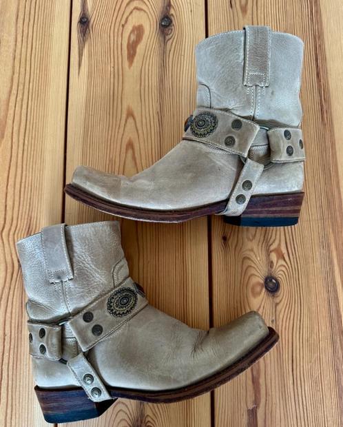 Laarzen Sendra - Cowboy laarzen / western boots – maat 39, Kleding | Dames, Schoenen, Gedragen, Hoge laarzen, Ophalen of Verzenden