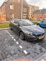 Volvo V40 1.6 D2 115PK 2014 Grijs, Auto's, Voorwielaandrijving, 4 cilinders, 140 €/maand, Particulier
