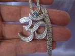 Zilveren Pandit waardige Ohm halsketting - Blue Topaz, Verzenden, Nieuw, Sieraad, Hindoeïsme