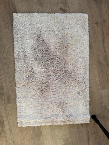 Zachtroze IKEA kleedje met antislip beschikbaar voor biedingen