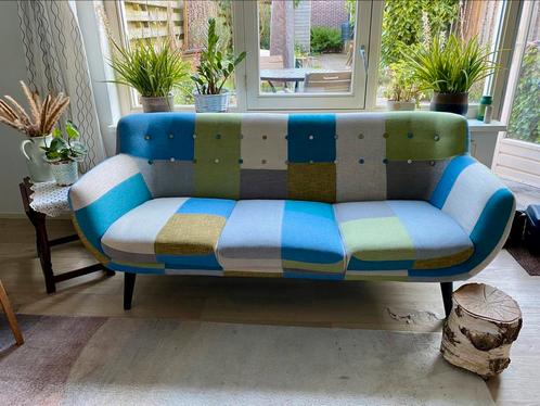 Stevig snoezig patchwork 2,5-zits bankje, Huis en Inrichting, Banken | Sofa's en Chaises Longues, Gebruikt, Tweepersoons, 150 tot 200 cm