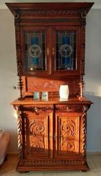 Mechelse Kast, 140 jaar oud, Ophalen