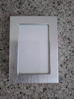 FOTOLIJSTJE VOOR PASFOTO  AFM. 9 X 6 1/2 CM, Audio, Tv en Foto, Fotografie | Fotolijsten, Ophalen of Verzenden, Zo goed als nieuw