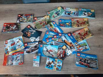 Lego instructie boekjes beschikbaar voor biedingen