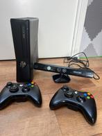 X Box 360 inclusief 2 controllers en Kinect, Spelcomputers en Games, Spelcomputers | Xbox 360, Ophalen of Verzenden, Gebruikt