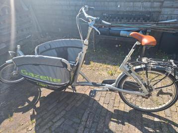 Gazelle Cabby bakfiets niet elektrisch regenhoes maxi cosi beschikbaar voor biedingen