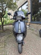Vespa sprint, Fietsen en Brommers, Ophalen, Zo goed als nieuw