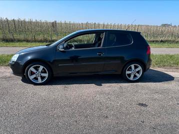 Volkswagen Golf 1.6 16V FSI 85KW 3D Aut6 2005 Zwart beschikbaar voor biedingen