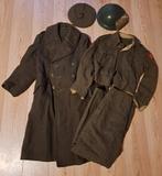 Canadees uniform lot Wo2, Verzamelen, Nederland, Ophalen of Verzenden, Landmacht, Kleding of Schoenen