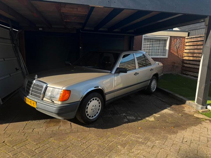 Mercedes-Benz Mercedes 1987 Grijs 4 Matic, Auto's, Oldtimers, Particulier, 4x4, ABS, Airbags, Alarm, Centrale vergrendeling, Climate control