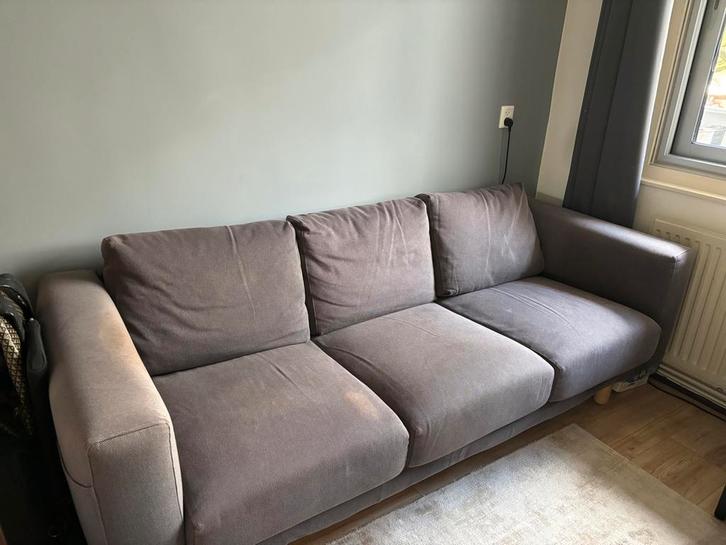 Grijze IKEA bank - 220cm breed, Huis en Inrichting, Banken | Bankstellen, Gebruikt, Rechte bank, Driepersoons, 200 tot 250 cm