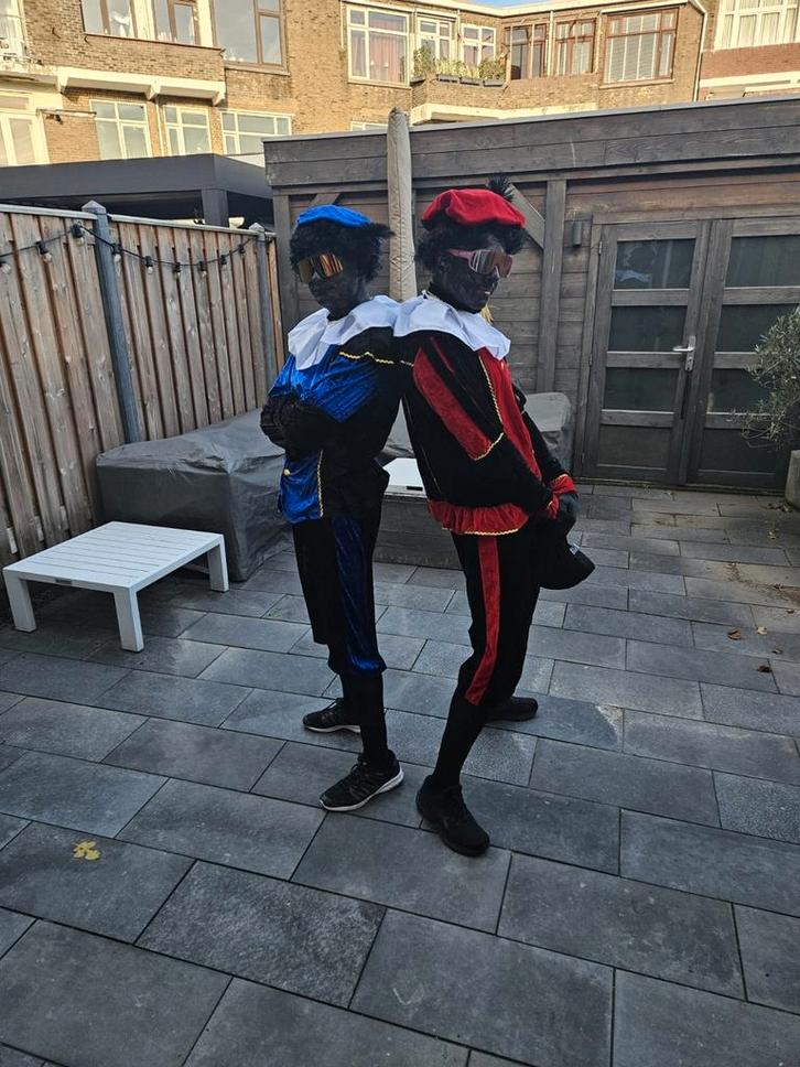 Pieten pak huren (let op alleen afhalen en terug brengen ), Diversen, Sinterklaas, Zo goed als nieuw, Ophalen of Verzenden