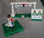 Te koop Lego voetbal, Kinderen en Baby's, Speelgoed | Duplo en Lego, Ophalen of Verzenden, Zo goed als nieuw