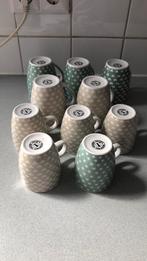 Koffie mokken sterretjes/hartjes groen en beige, Ophalen