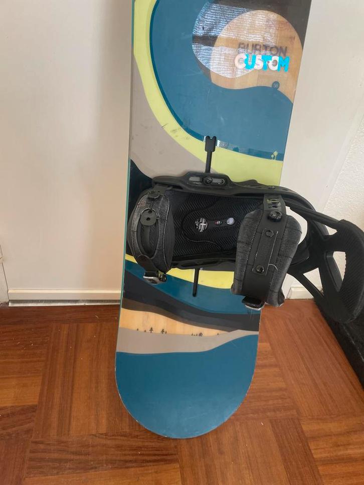 Burton Custom Snowboard 158cm met Burton Mission M bindingen, Sport en Fitness, Snowboarden, Gebruikt, Board, Ophalen