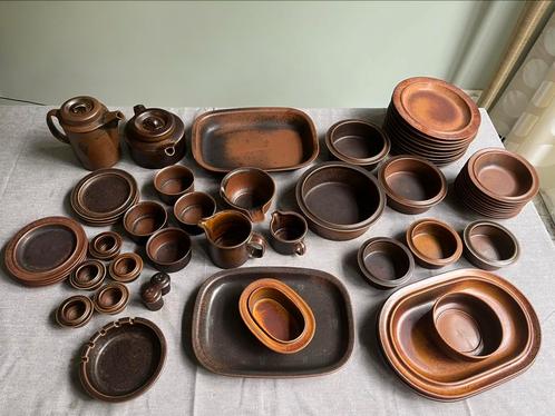 Arabia ruska design 52 stuks servies, Antiek en Kunst, Antiek | Servies compleet, Ophalen