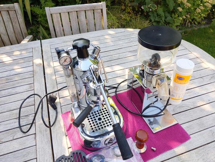 Vintage La Pavoni Professional plus Demoka MiniMoka, Witgoed en Apparatuur, Koffiezetapparaten, Gebruikt, Gemalen koffie, Koffiebonen