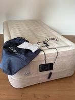 Luchtmatrassen, elektrisch opblaasbaar, Ophalen, Ingebouwde pomp, Zo goed als nieuw, 1-persoons