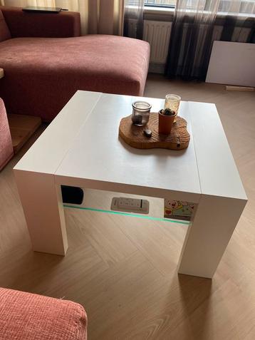 Salontafel melamine, wit, vierkant 70x70x41 beschikbaar voor biedingen