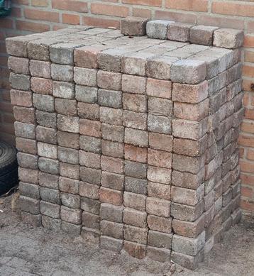 Gebruikte trommelsteen 4,8 m² beschikbaar voor biedingen