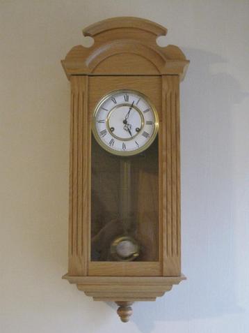 wandklok beschikbaar voor biedingen