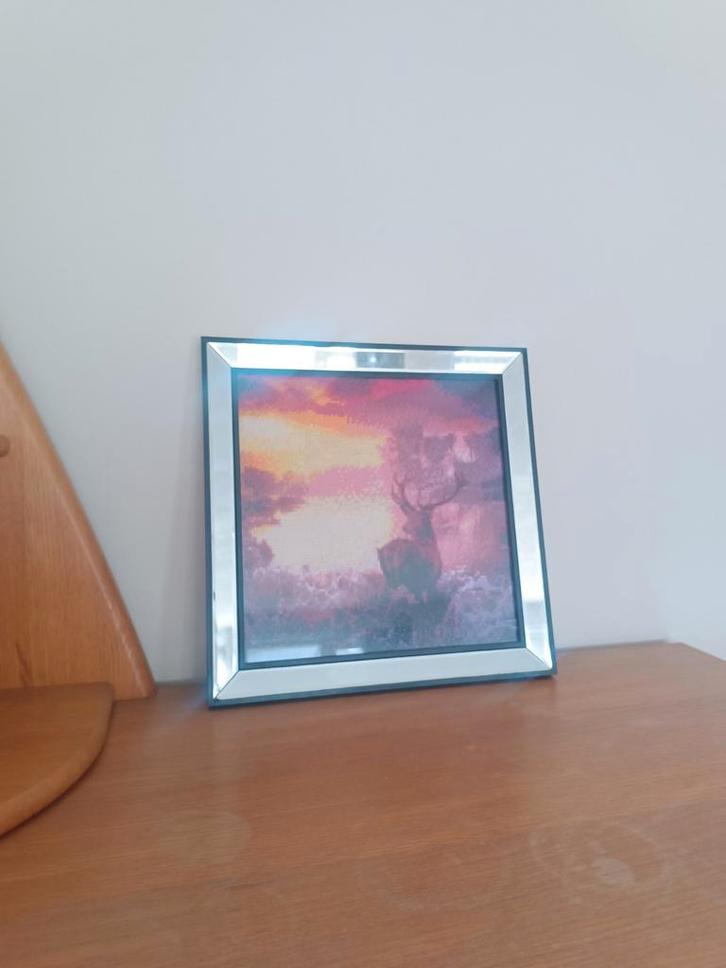 Schilderij met Hert in Lijst, Huis en Inrichting, Woonaccessoires | Schilderijen, Tekeningen en Foto's, Zo goed als nieuw, Schilderij