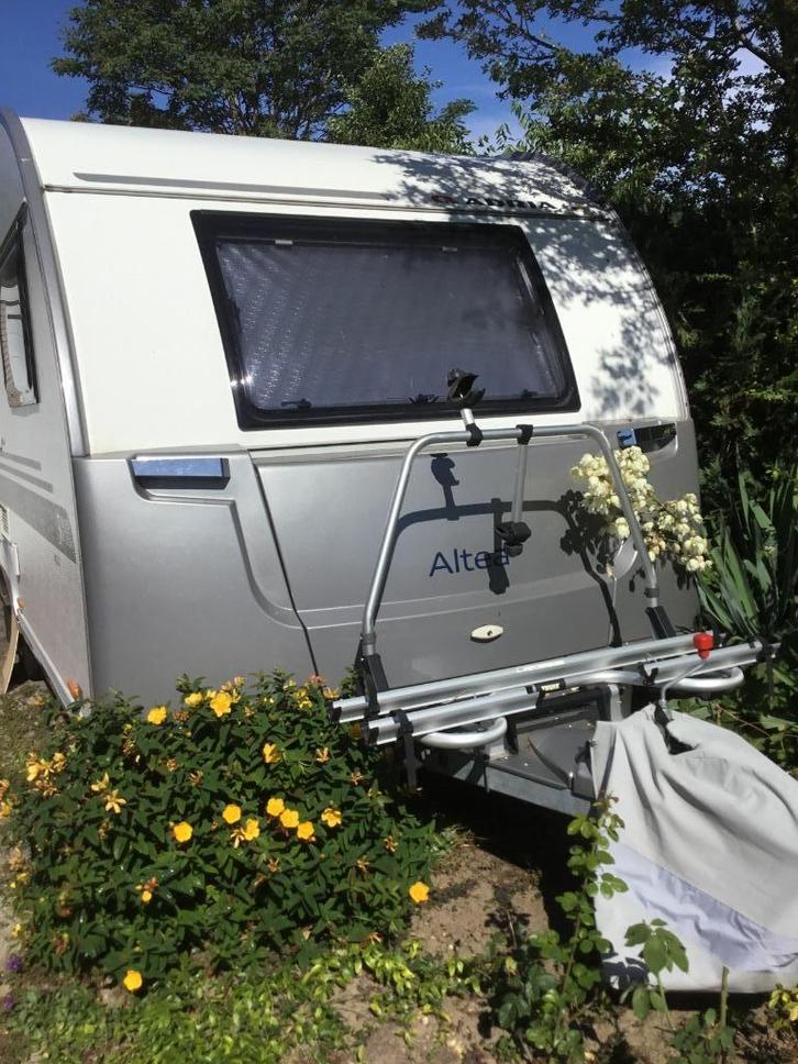 Adria Altea 472 LU, Caravans en Kamperen, Caravans, Particulier, tot en met 4, 1000 - 1250 kg, Rondzit, Adria, 2 aparte bedden