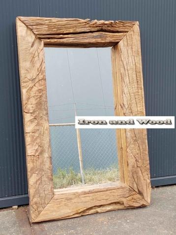Geborstelde oud eiken spiegel - wagonplanken lijst - 69 x 44 beschikbaar voor biedingen