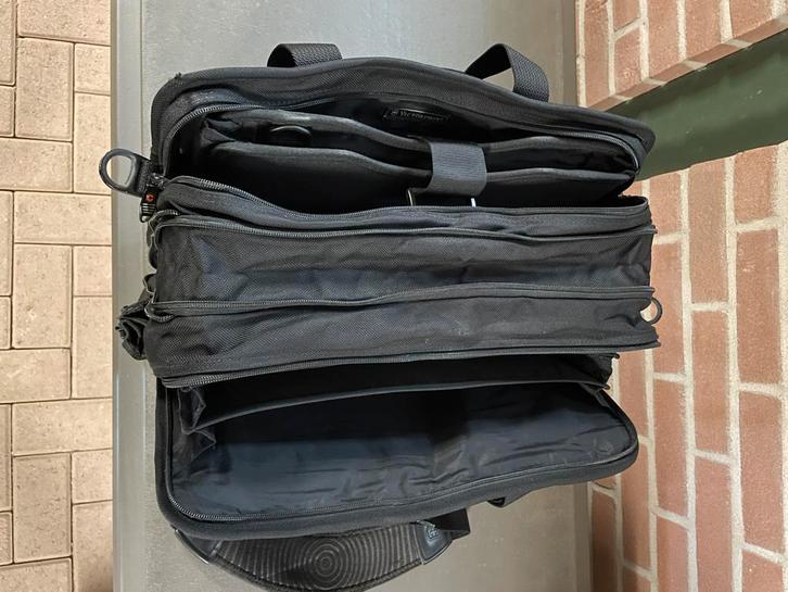 Victorinox tassenset, Sieraden, Tassen en Uiterlijk, Tassen | Rugtassen, Nieuw, Overige merken, Ophalen