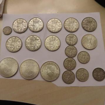 oud geld guldens en rijksdaalders en kwartje van zilver beschikbaar voor biedingen