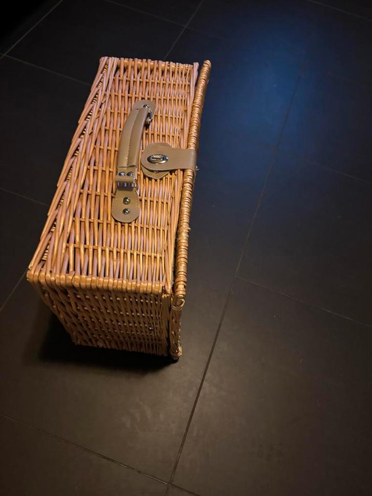 Leuke Picknickmand - Ideaal voor buiten!, Hobby en Vrije tijd, Picknickmanden, Gebruikt, Zonder inhoud, Ophalen