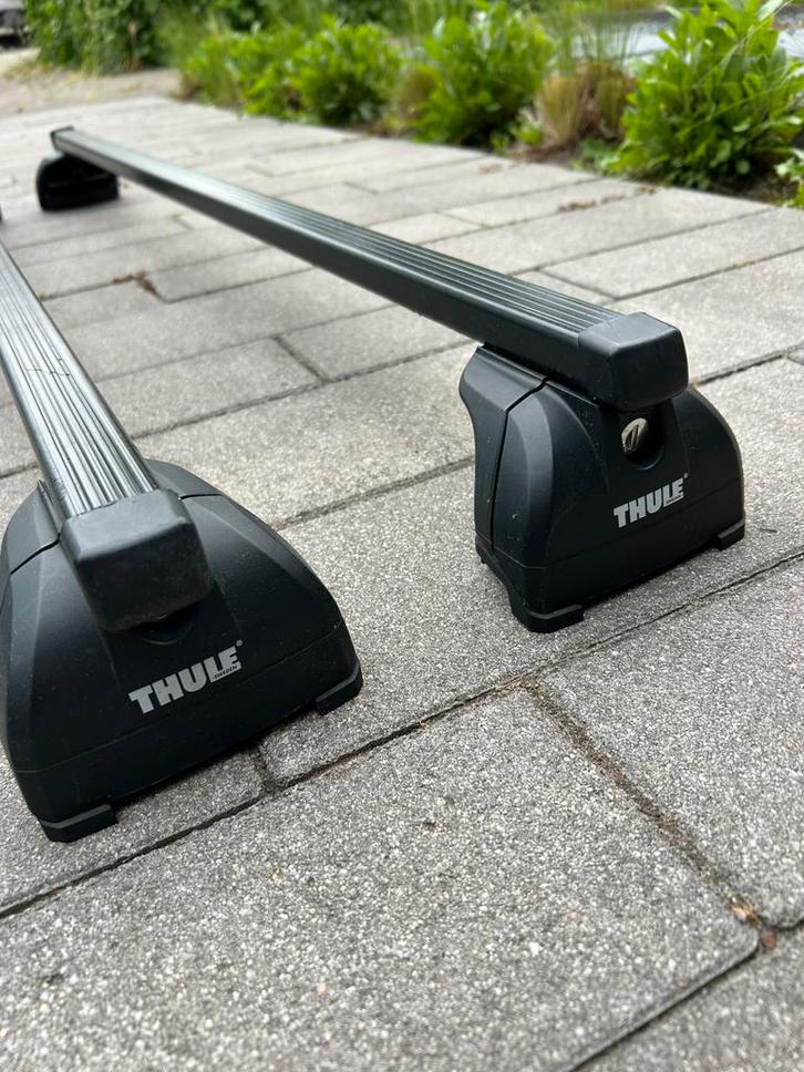 Thule Rapid System 753 + Thule SquareBar dakdragers, Auto diversen, Dakdragers, Zo goed als nieuw, Ophalen