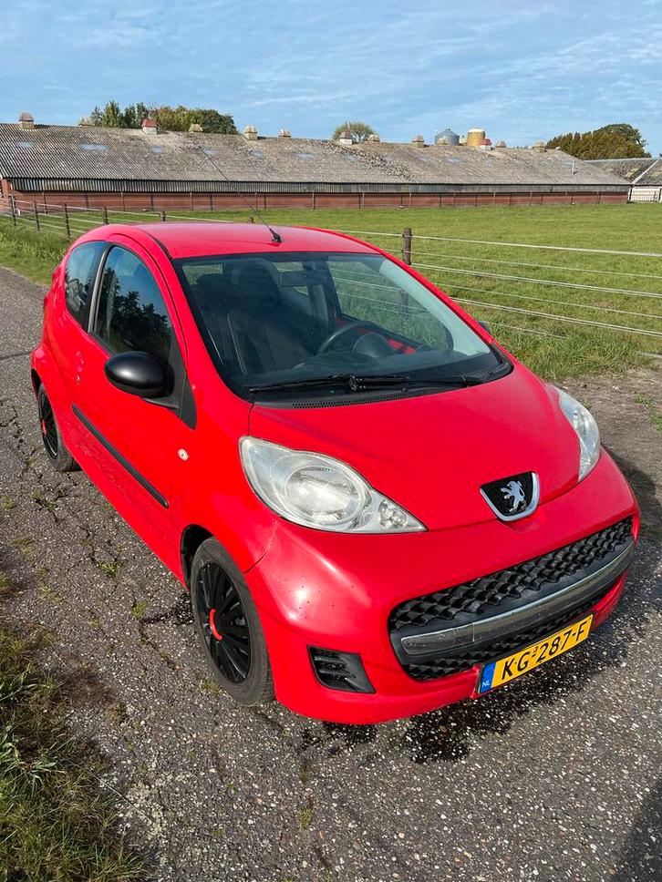 Peugeot 107 1.0 12V 3DR 2009 Rood, Auto's, Peugeot, Benzine, A, Hatchback, Handgeschakeld, Geïmporteerd, Rood, Voorwielaandrijving