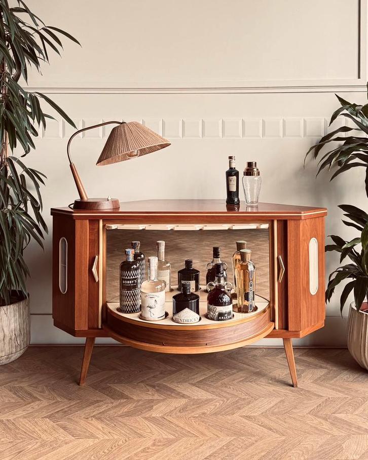 Vintage Bar Cabinet / Speakeasybar met draaipaneel, Huis en Inrichting, Kasten | Dressoirs, Ophalen of Verzenden