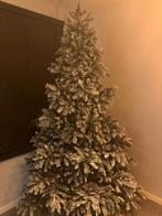 Besneeuwde Kerstboom 240x150 met verlichting, Diversen, Kerst, Ophalen, Zo goed als nieuw