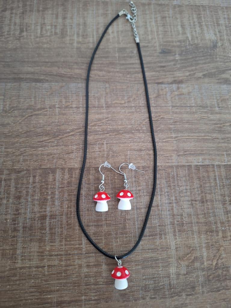 Handgemaakte sieraden paddestoel, Ophalen of Verzenden, Nieuw, Overige kleuren, Oorbellen