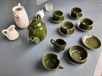 Aardewerk Kinder Servies Groen beschikbaar voor biedingen